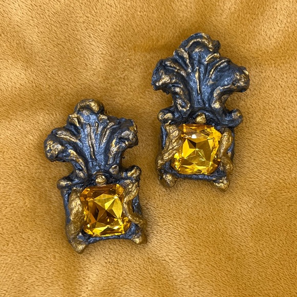 Handmade extra lightweight earrings - Picture 3 of 3